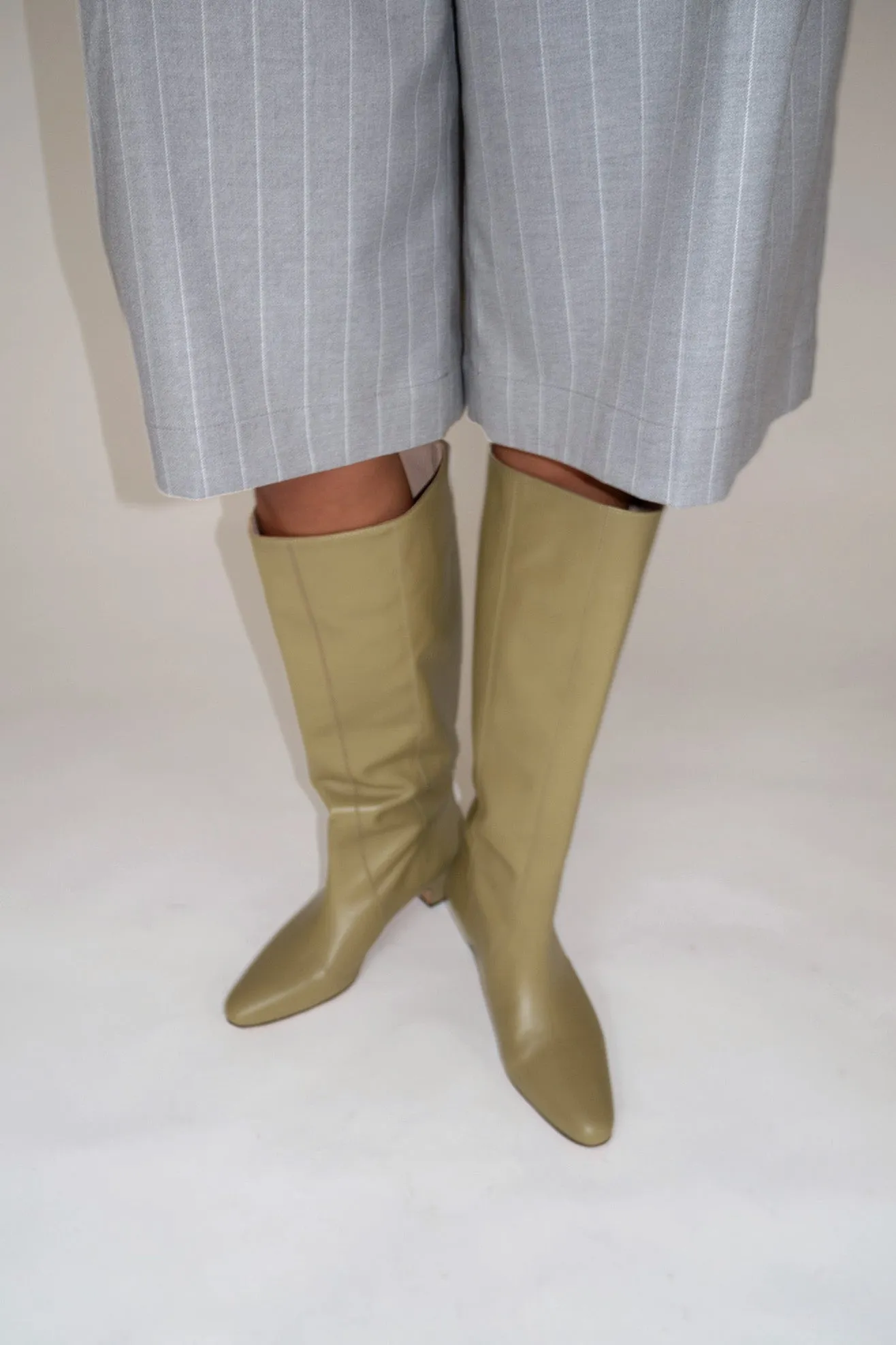 MR. LARKIN, Bane Boot, Olive Leather