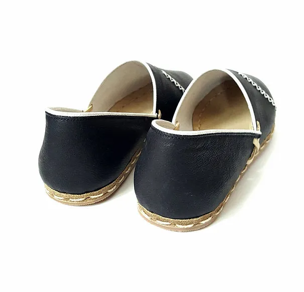 Nida Loafers in Black